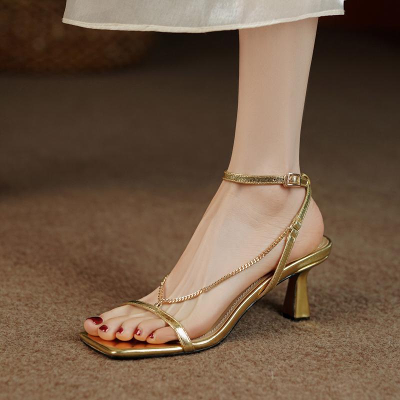 Sandálias da moda para mulhere - Gold Chain Sandal avaliação e preço